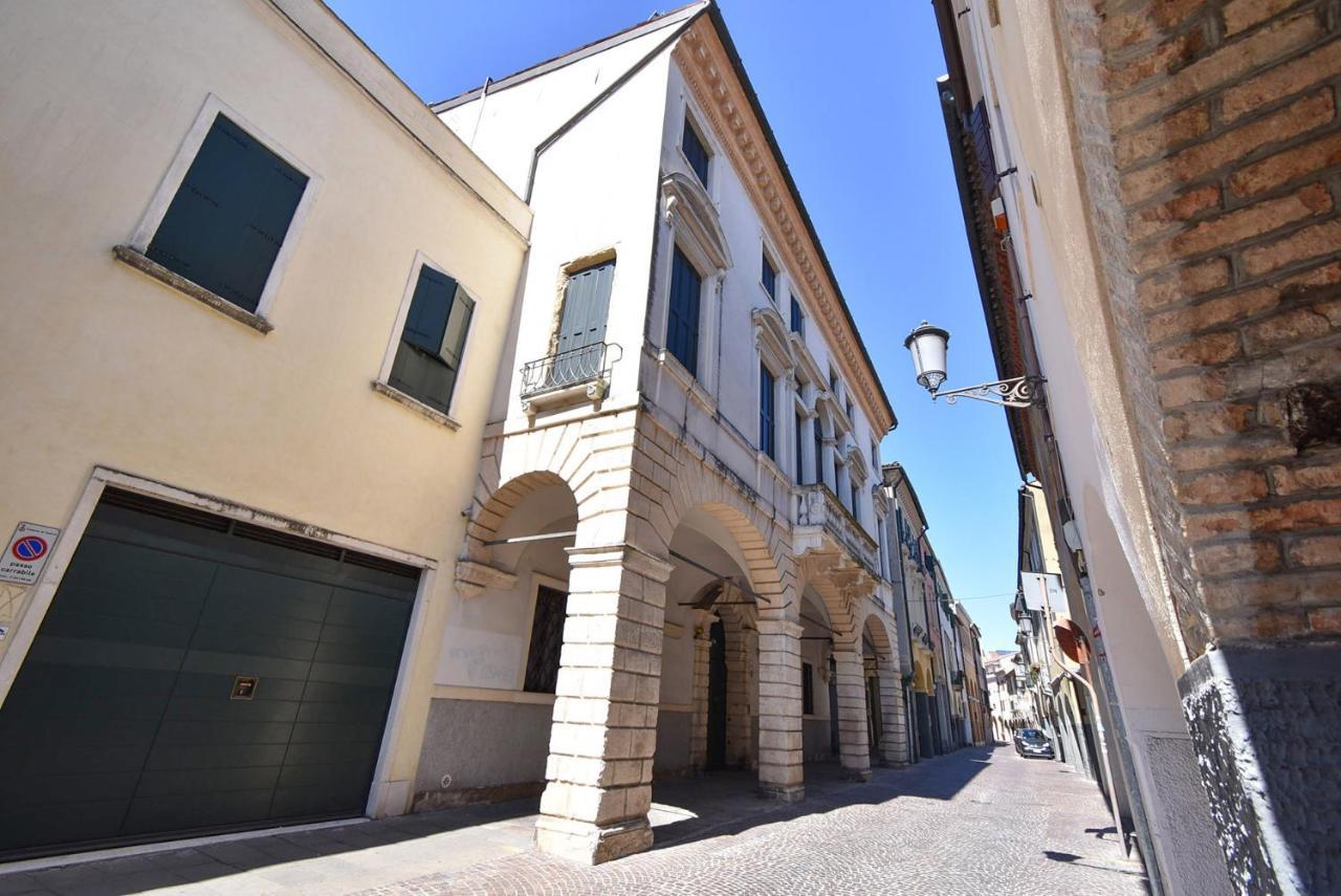 Luxury Battisti Apartment Padova Luaran gambar