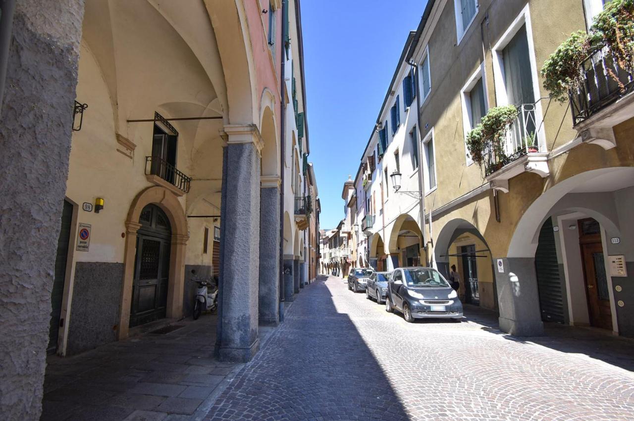 Luxury Battisti Apartment Padova Luaran gambar