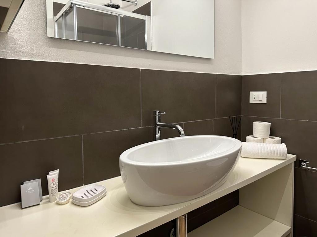 Luxury Battisti Apartment Padova Luaran gambar